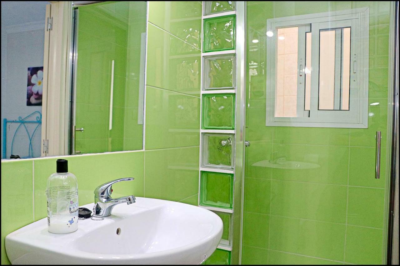 Apartamento luminoso con WiFi Conil De La Frontera Exterior foto